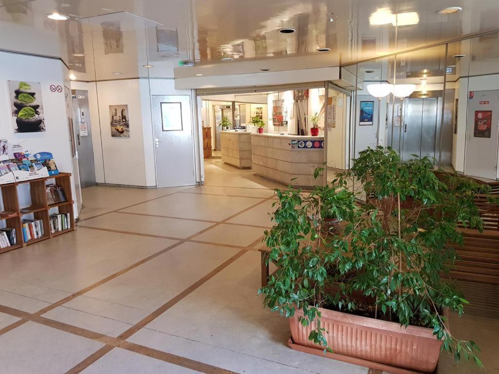 Centre Juan Les Pins公寓 外观 照片
